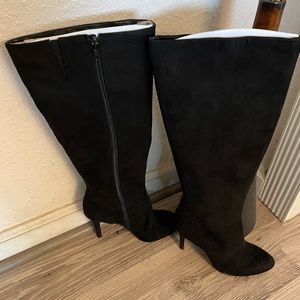 INC INTERNATIONAL CONCEPTS Black Suede boots